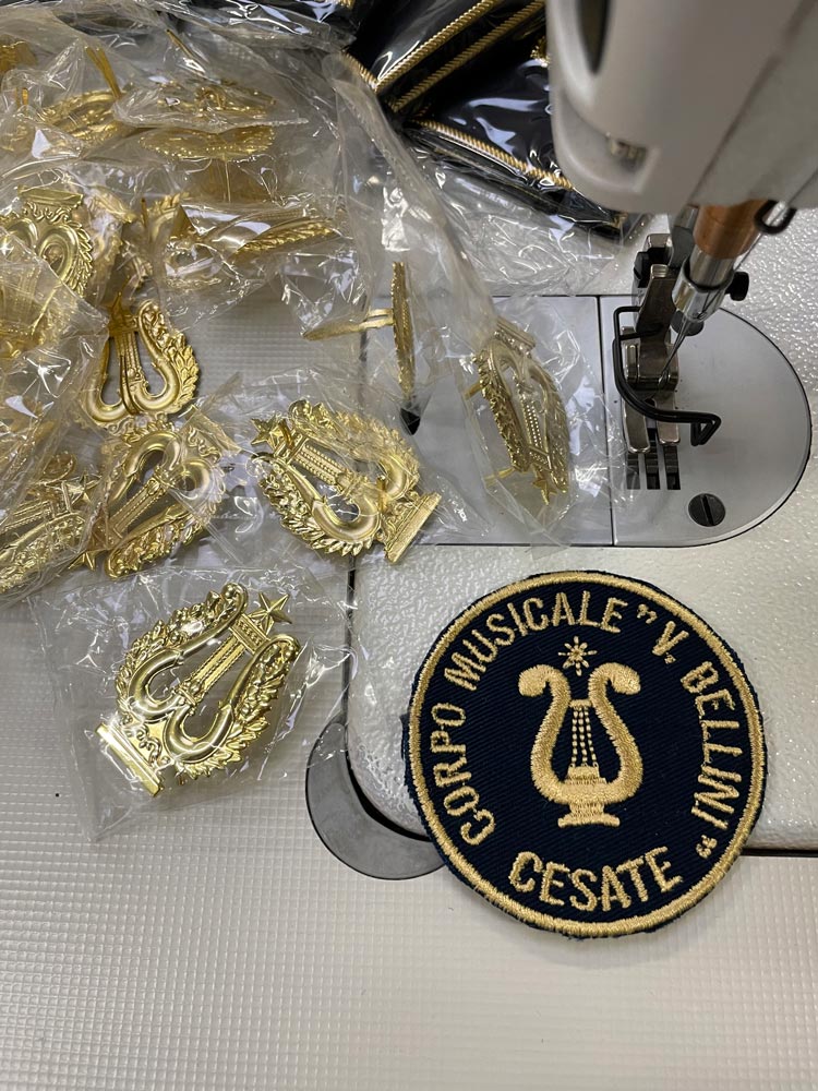 Spille e fregi personalizzati