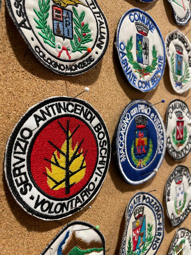 Fregi e scudetti ricamati